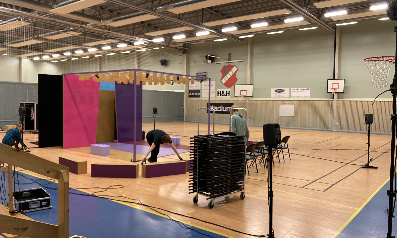 Skolan som spelplats