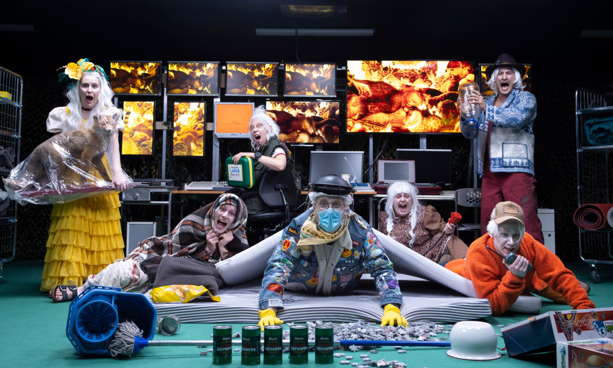 Föreställningsamtal Hjälp dom kommer 